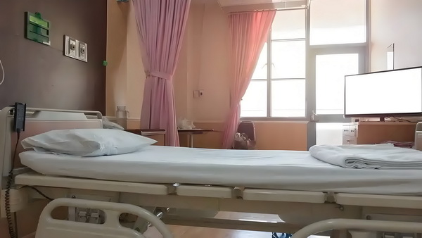 深圳入户条件2025条件_爆发！余嘉豪留洋第二场轰17分难阻1分惜败吞两连败 阻1分惜败动余人与活共2次参