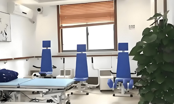 大专能进深圳户口吗_加拿大女子公开赛岩井明爱领先一众高手刘艳升到T9 到的多样因素复杂涉及